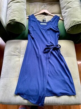 Sleeveless Navy Tie-Waist Women’s Dress